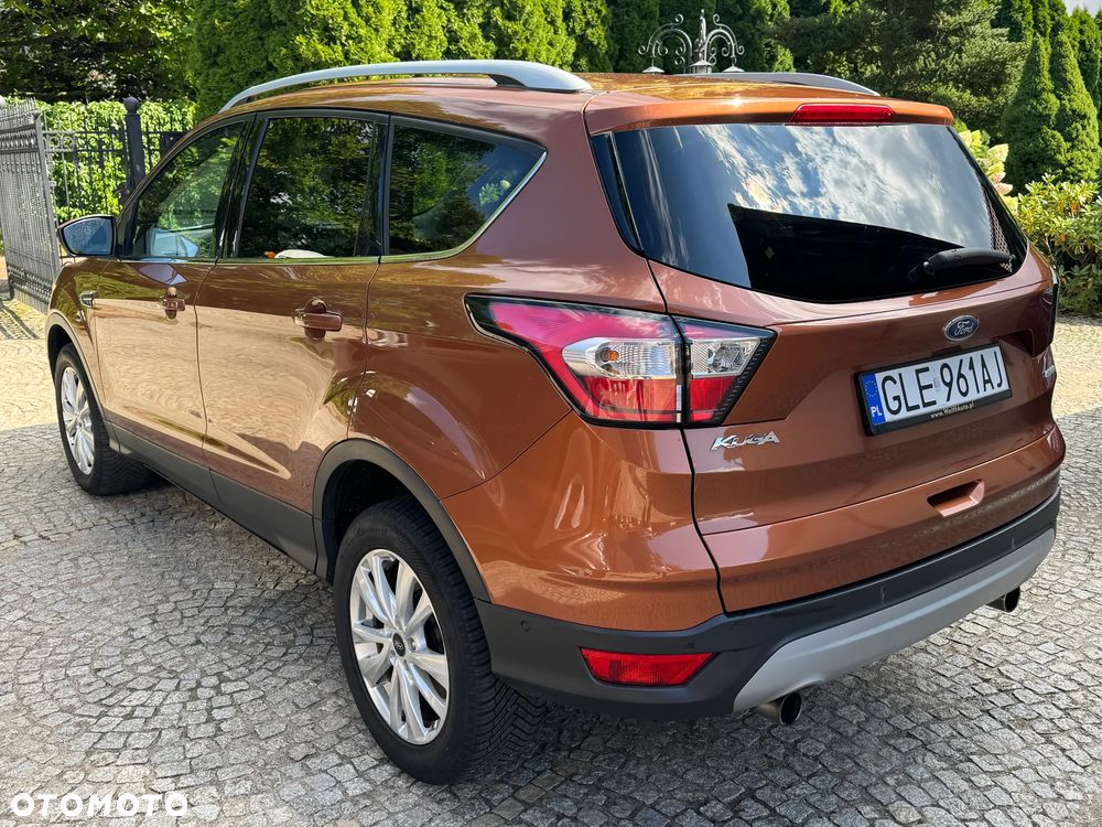 Ford Kuga 1.5 EcoBoost 2x4 Titanium - 2