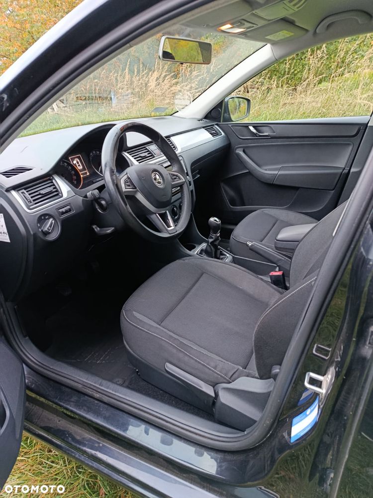 Skoda RAPID - 18