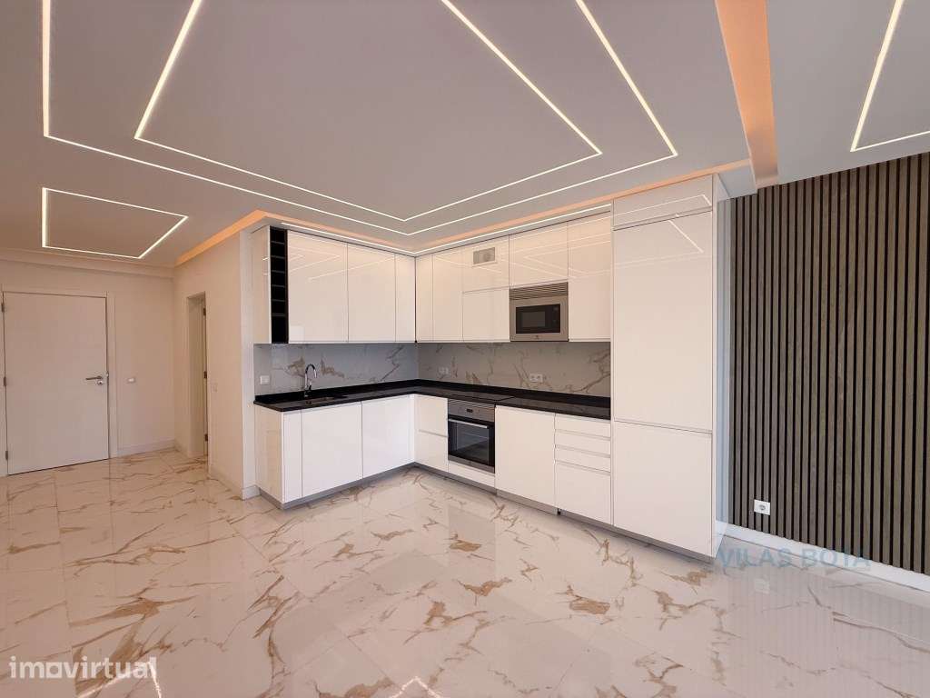 Apartamento T2 Moderno em Quarteira Frente Mar - Grande imagem: 2/12