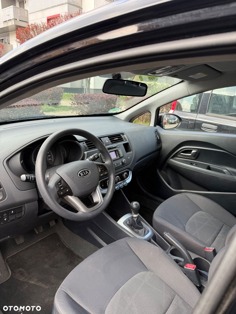 Kia Rio 1.2 Attract - 16