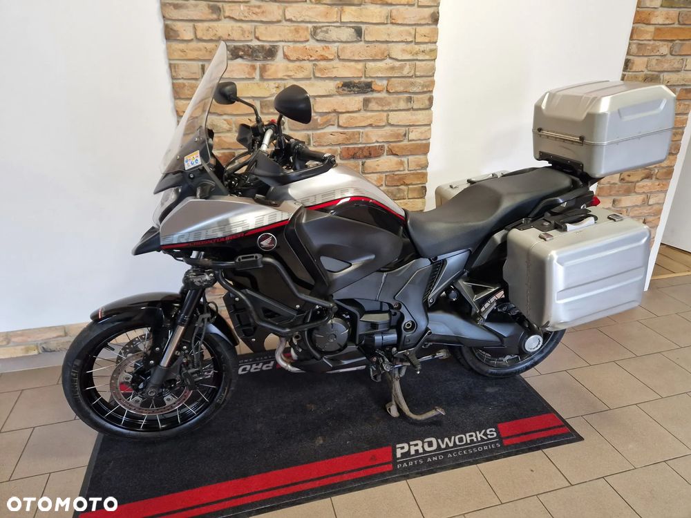 Honda VFR - 5