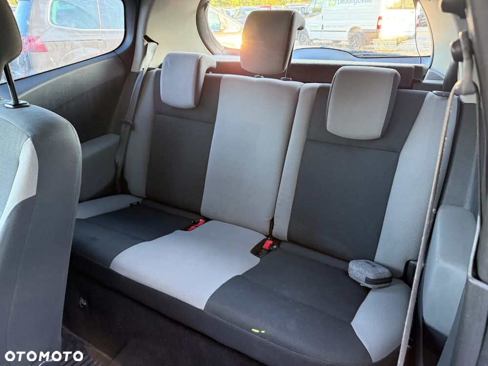 Renault Clio 1.2 16V 75 Authentique - 12