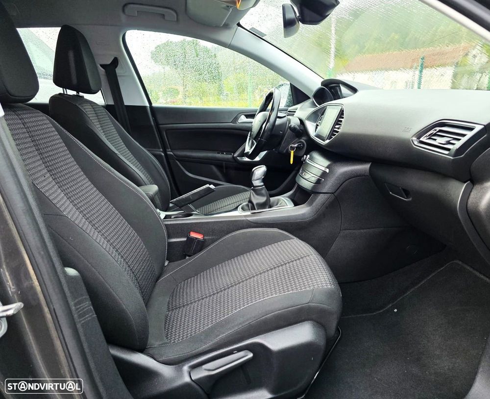 Peugeot 308 SW 1.6 BlueHDi Style - 12