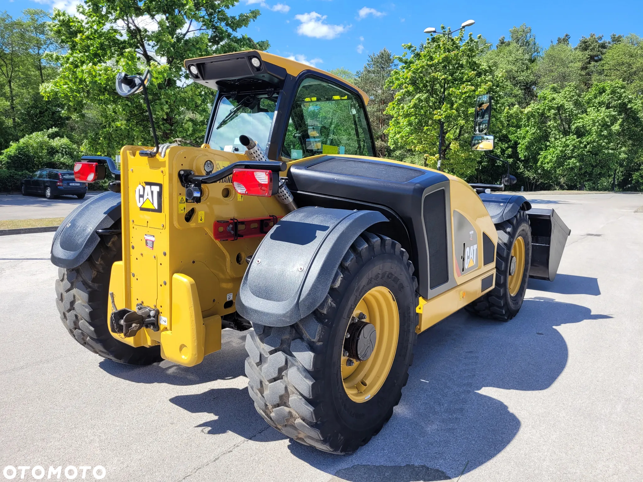 Caterpillar TH408D - 7