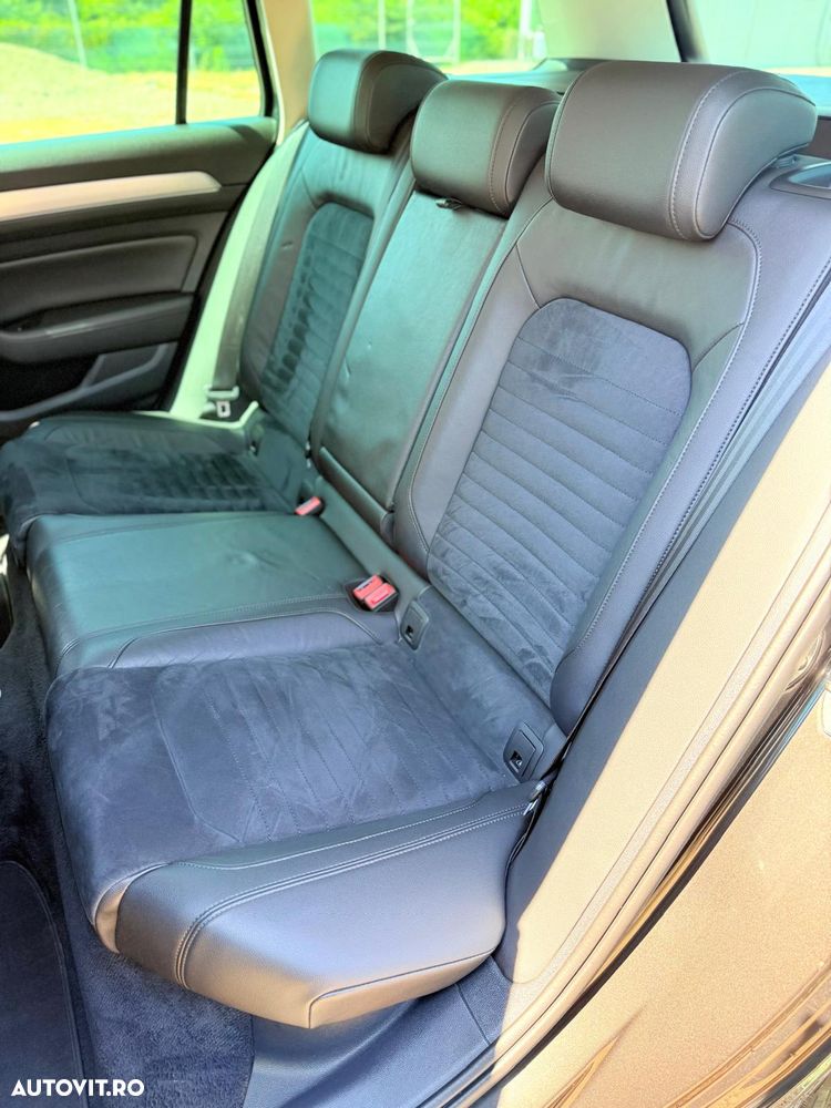 Volkswagen Passat 2.0 TDI DSG Highline - 13