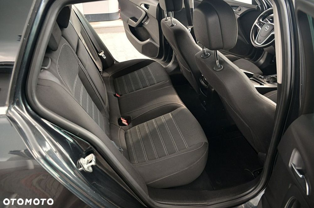 Opel Insignia - 17