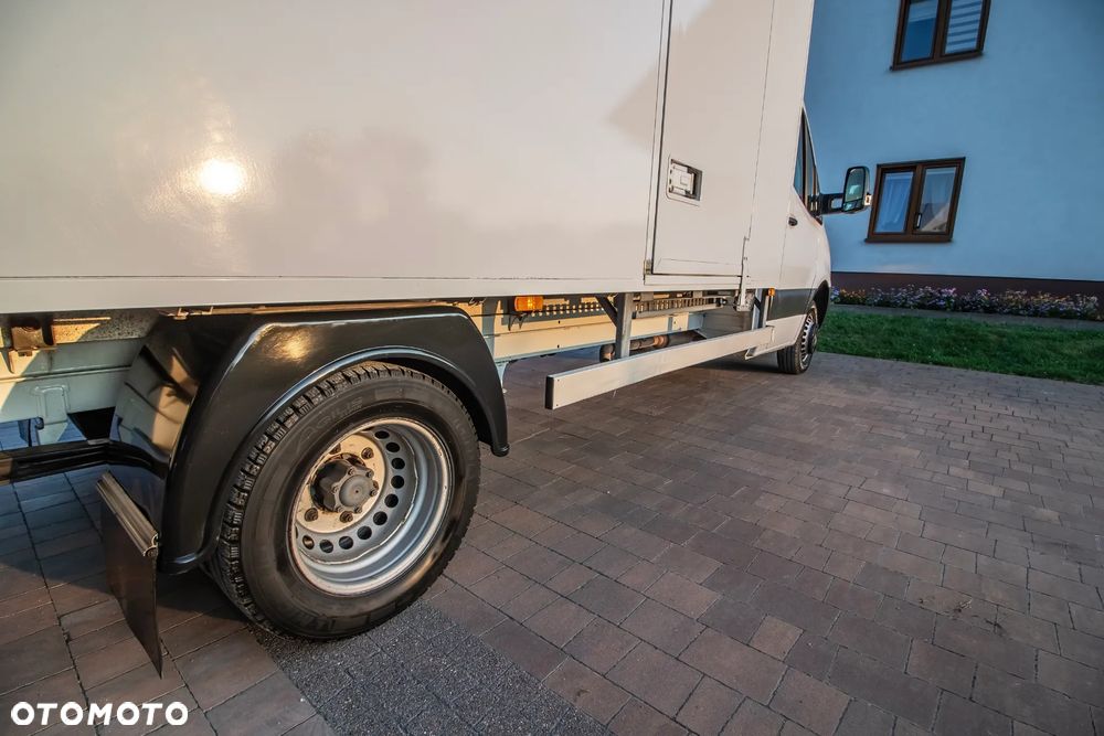 Mercedes-Benz Sprinter 516 - 16