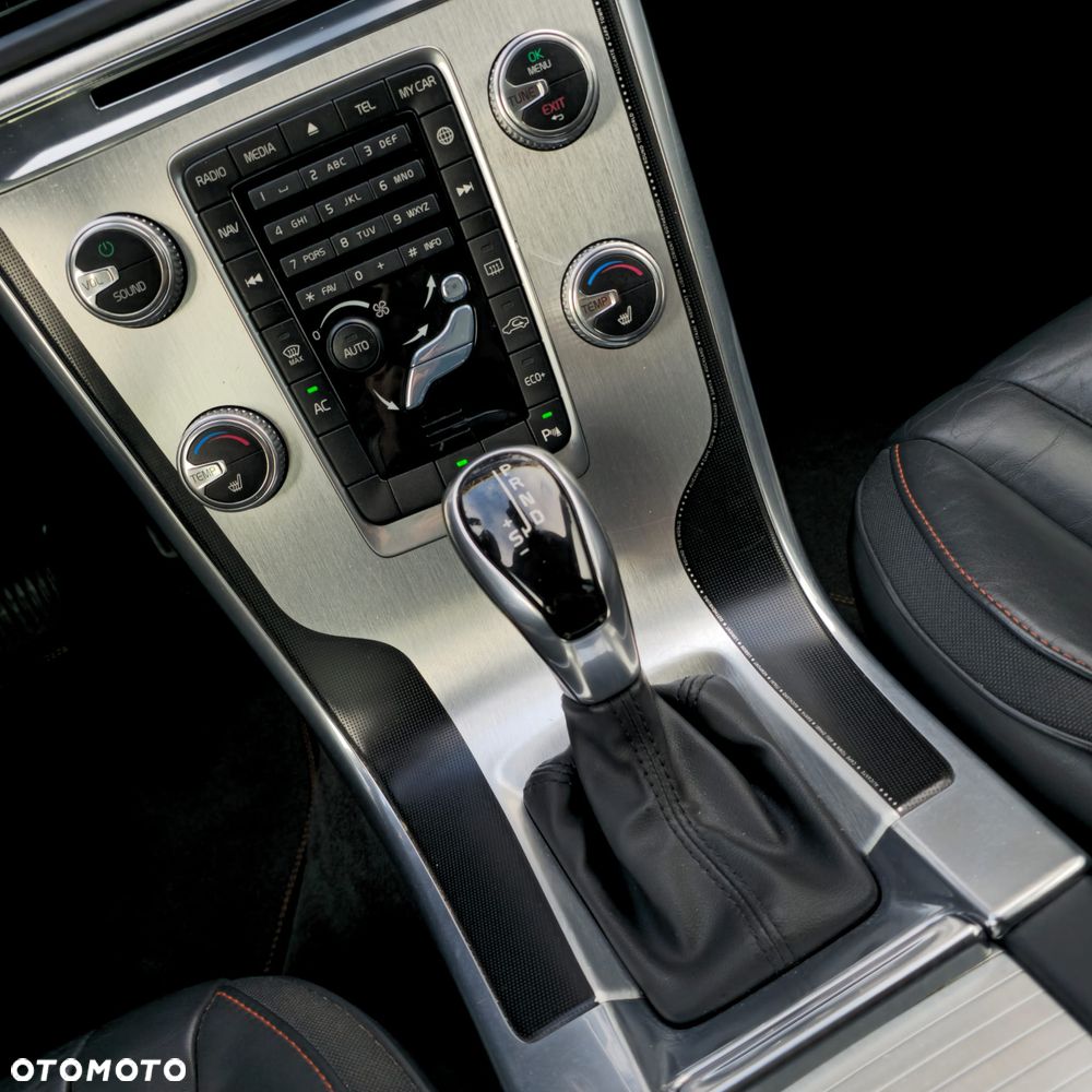 Volvo XC 60 D4 Geartronic Ocean Race - 26