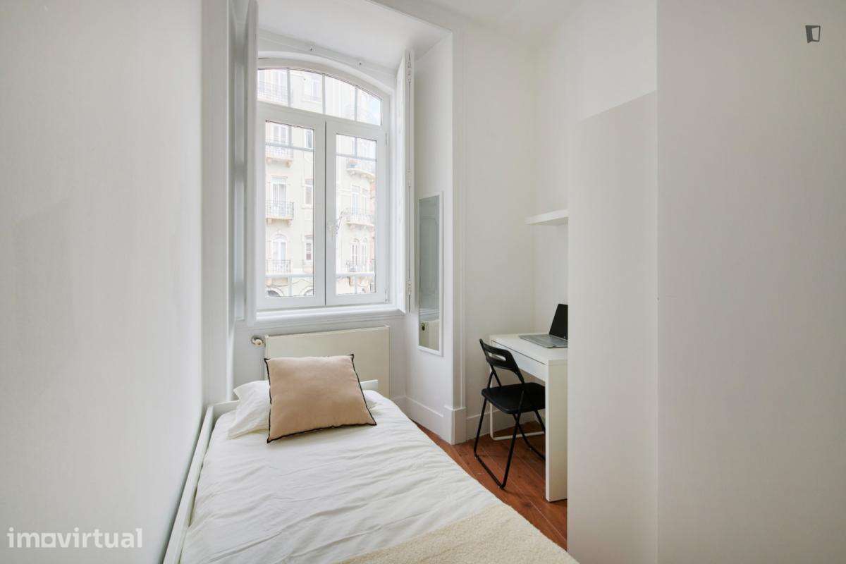 Quarto - localizado em Arroios Lisbon - Grande imagem: 3/17