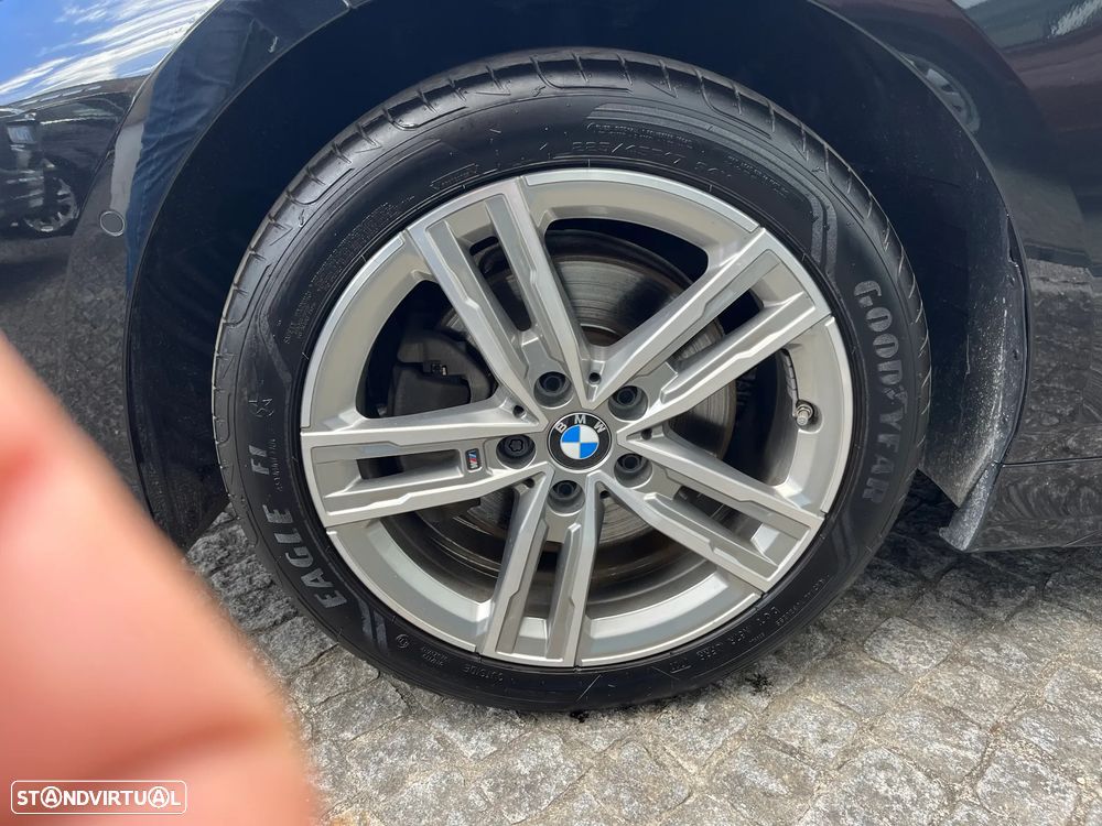 BMW 118 d Pack Desportivo M - 9