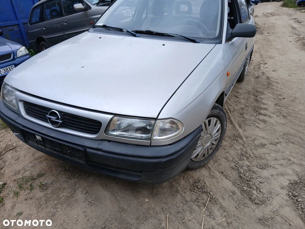 OPEL ASTRA F I 1 Z147 maska pokrywa silnika klapa bagażnika zderzak lampa reflektor pas przedni stop - 1