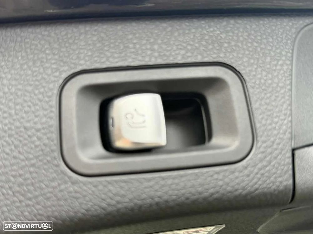 Mercedes-Benz C 300 de T 9G-TRONIC AMG Line - 34