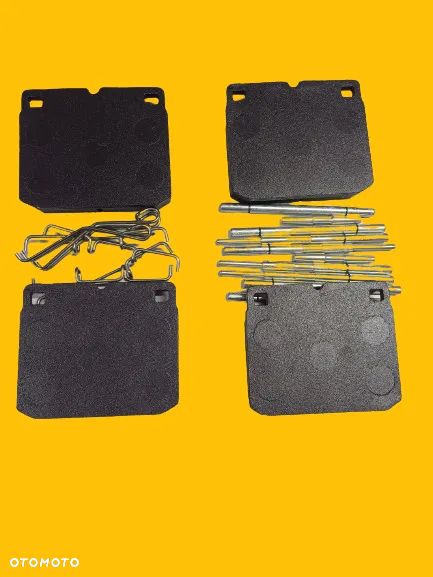 KLOCKI HAMULCOWE TYŁ JCB FASTRAC 60MM 15/920396 - 1