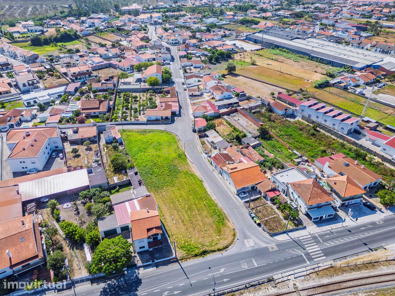 Terreno com 2.117 m² e elevado potencial construtivo. Antigo projeto a - Grande imagem: 4/20