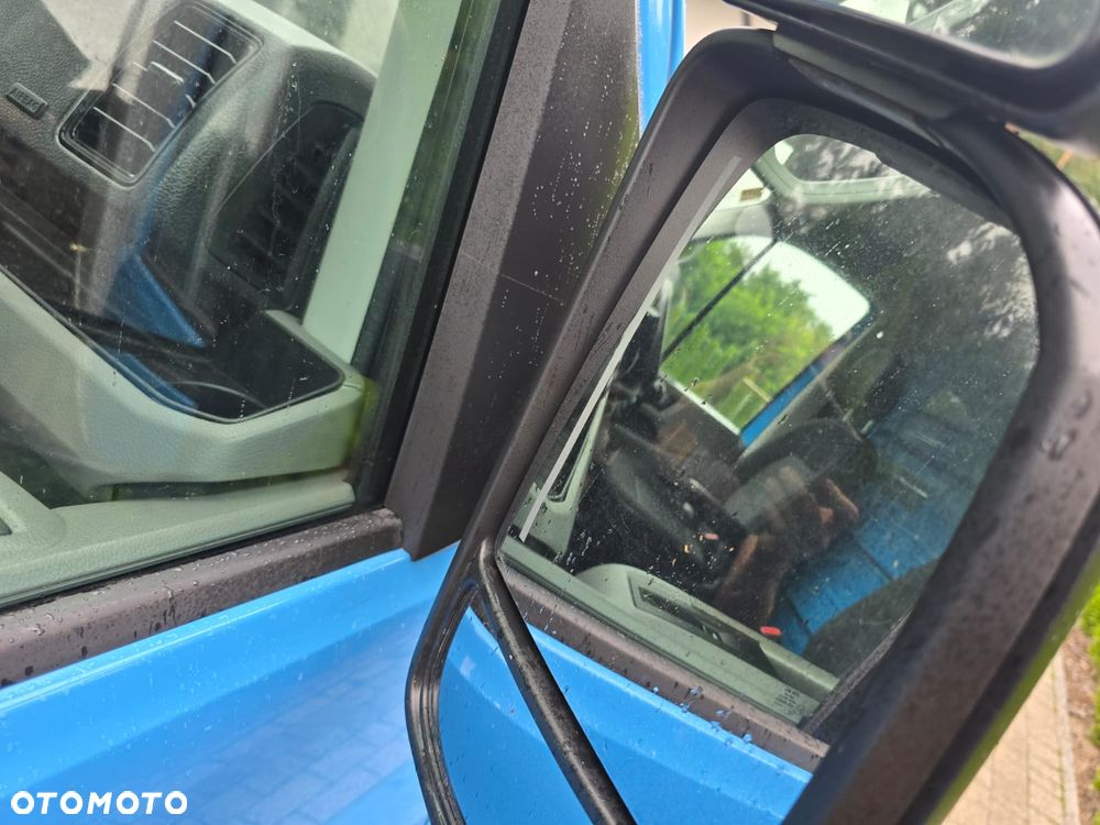 Volkswagen CRAFTER L4 - 18