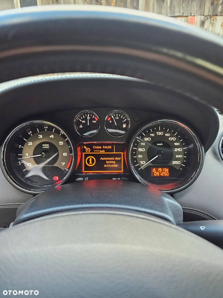 Peugeot RCZ 1.6 THP - 10
