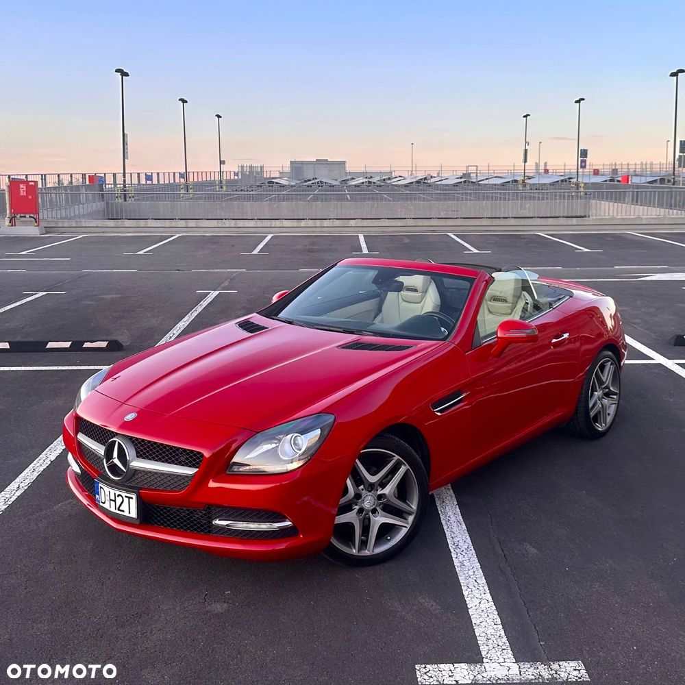 Mercedes-Benz SLK 250 (BlueEFFICIENCY) 7G-TRONIC - 7