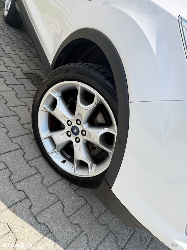 Ford Kuga 2.0 TDCi 4x4 Titanium - 25