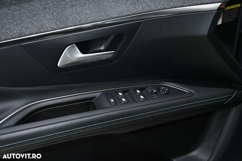 Peugeot 3008 Hybrid 225 e-EAT8 Allure - 31