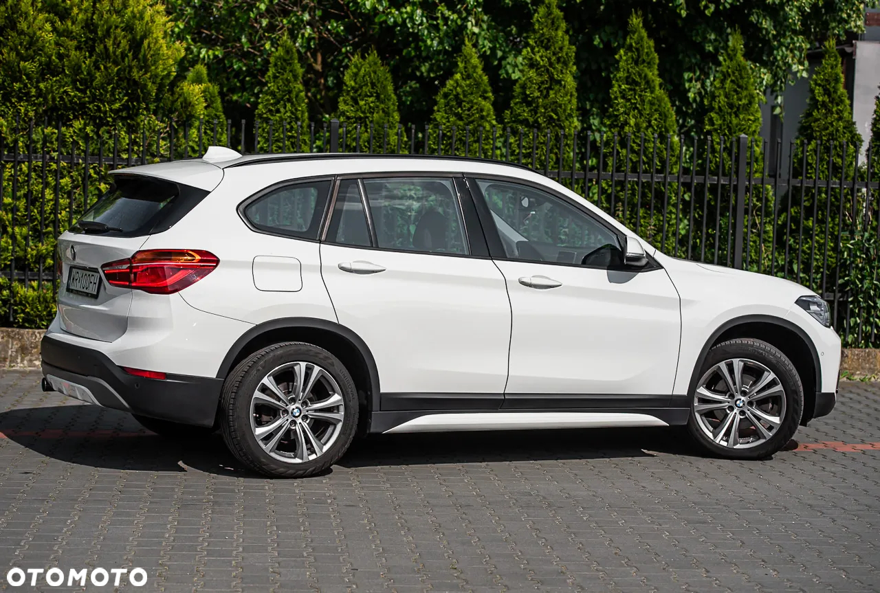 BMW X1 sDrive18d Sport Line - 6