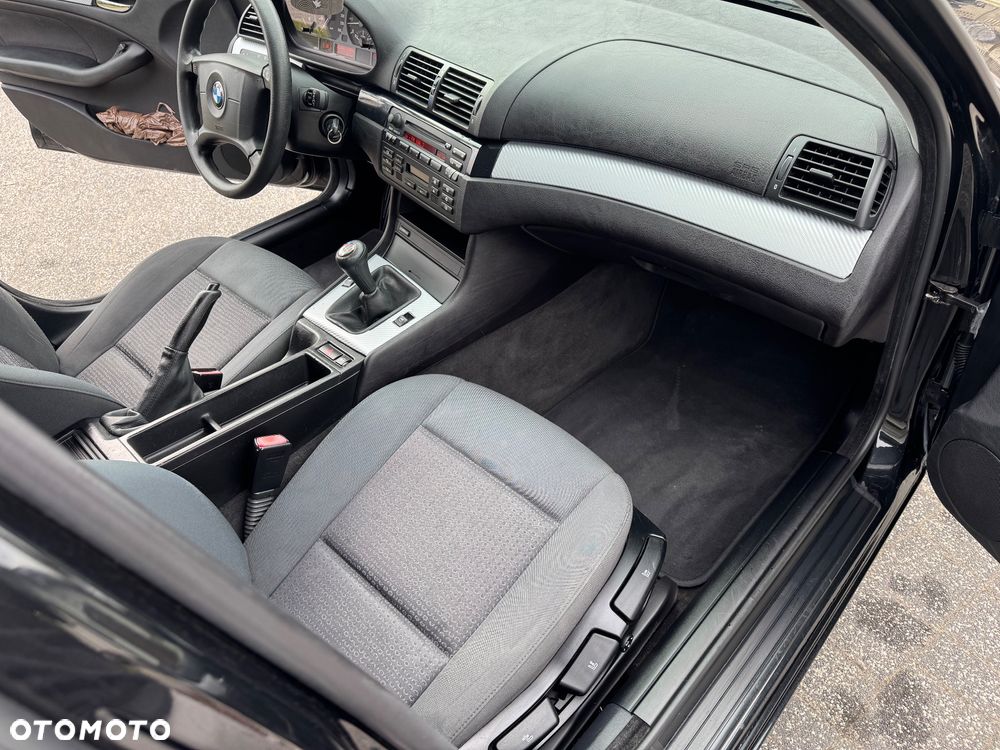 BMW Seria 3 318i - 13