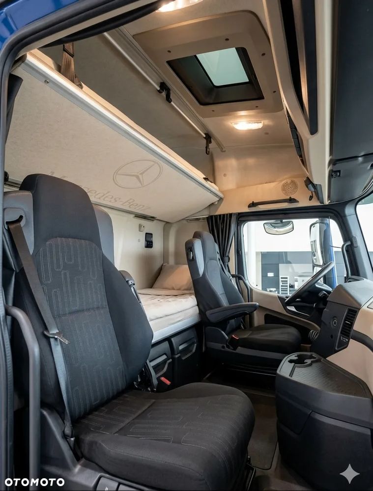 Mercedes-Benz Actros - 4