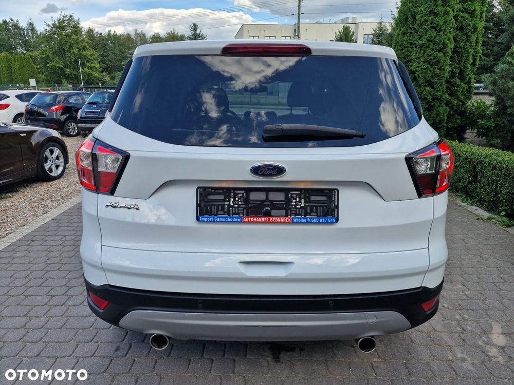 Ford Kuga 2.0 TDCi 2x4 Titanium - 8