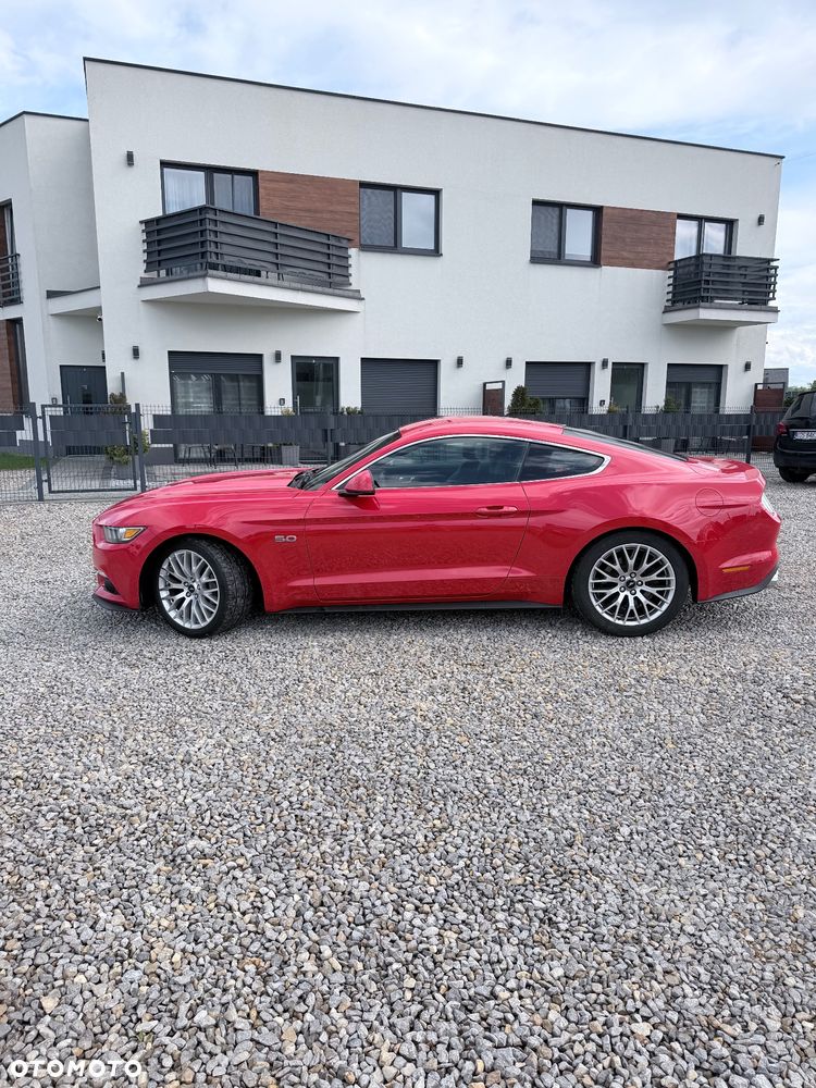 Ford Mustang - 7
