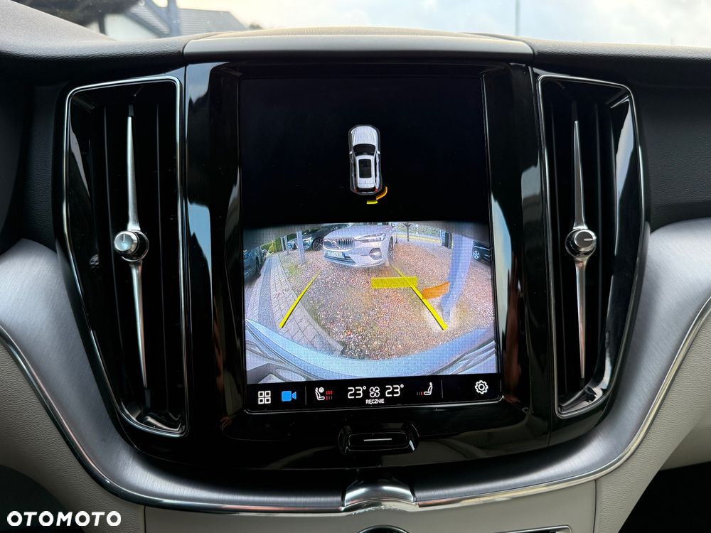 Volvo XC 60 B4 D Ultimate Dark - 22