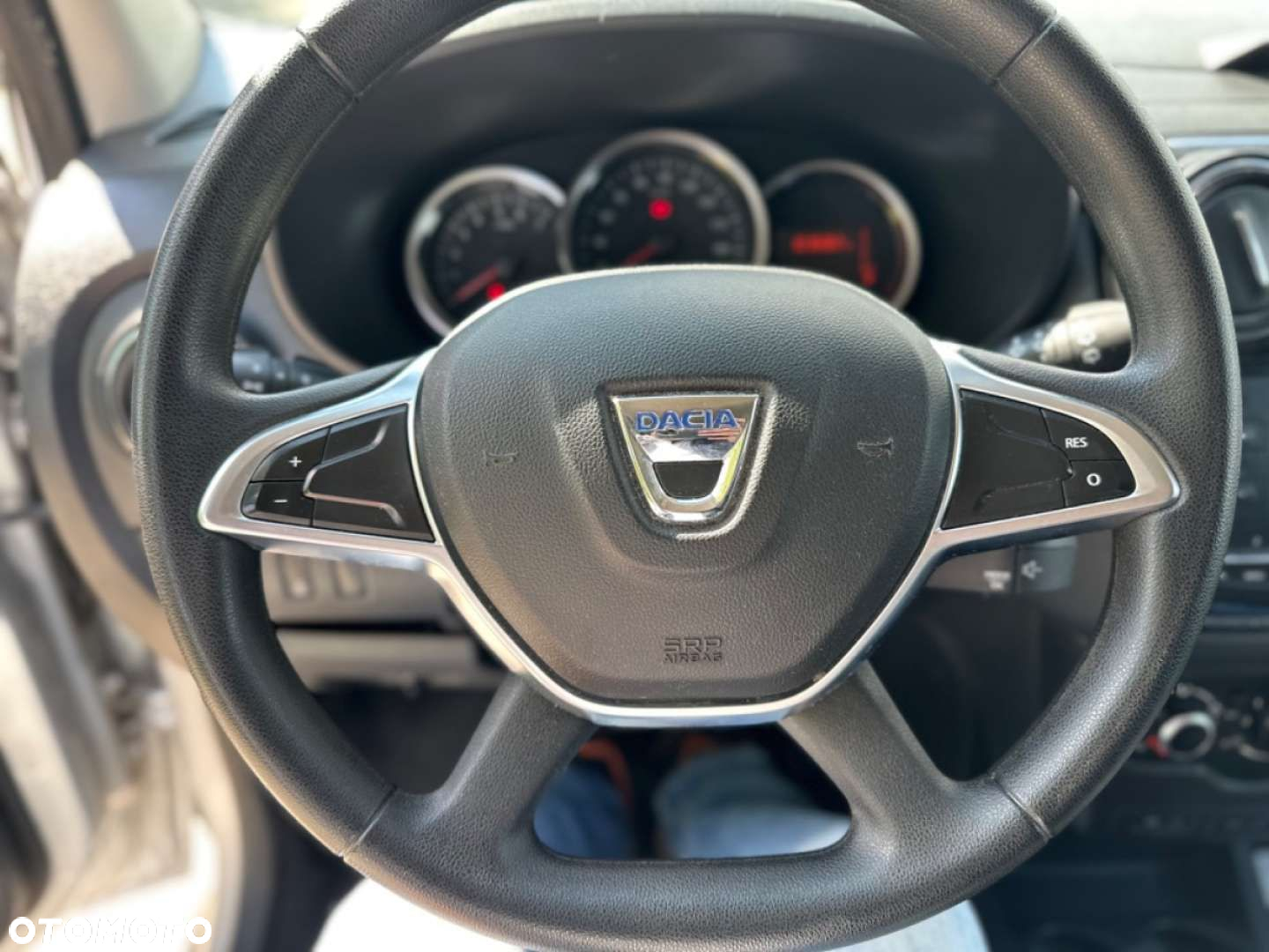 Dacia Lodgy 1.6 SCe Open S&S - 32
