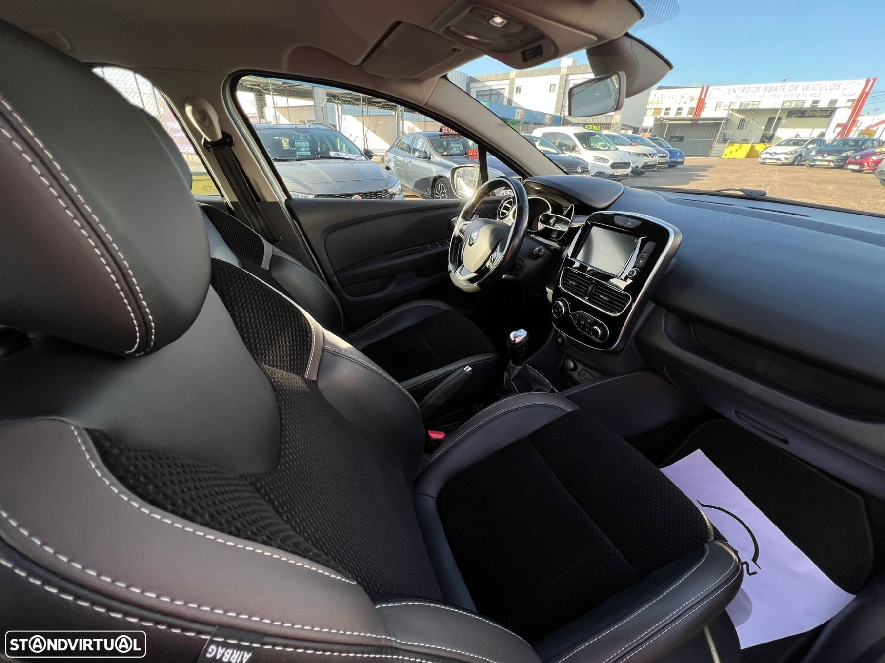 Renault Clio Sport Tourer 1.5 dCi Limited - 19