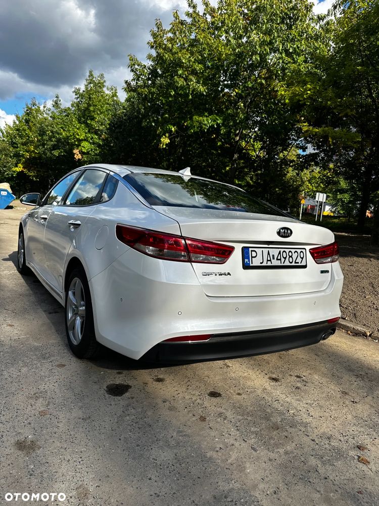 Kia Optima 1.7 CRDI XL DCT - 3