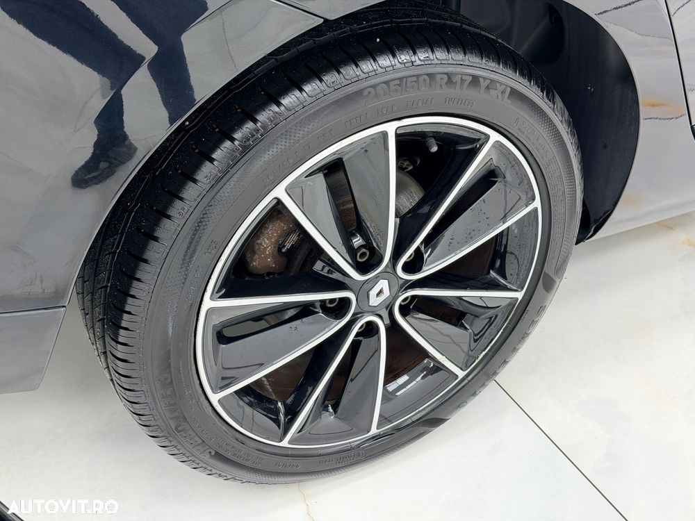 Renault Megane ENERGY dCi 130 BOSE EDITION - 25