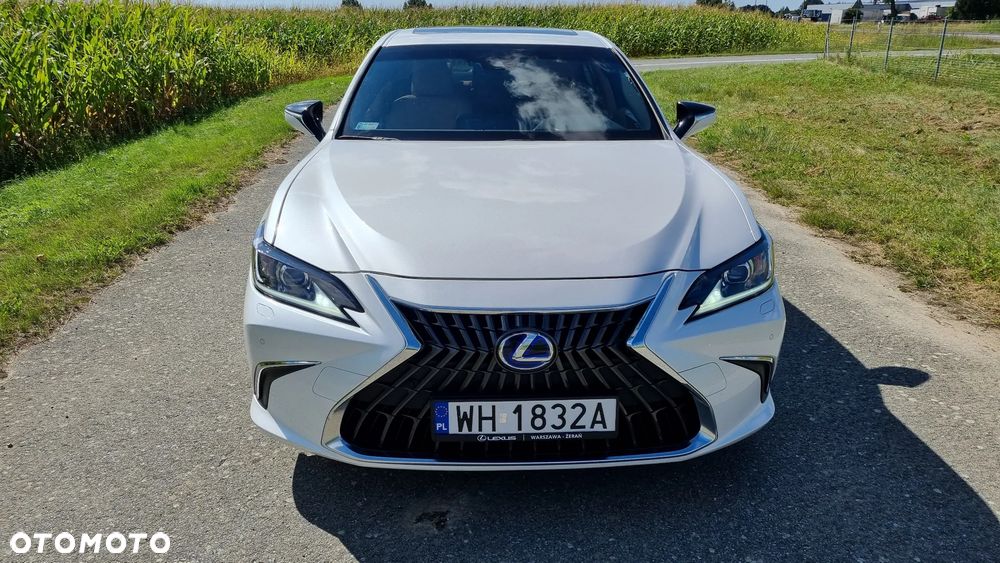 Lexus ES 300h Prestige - 12