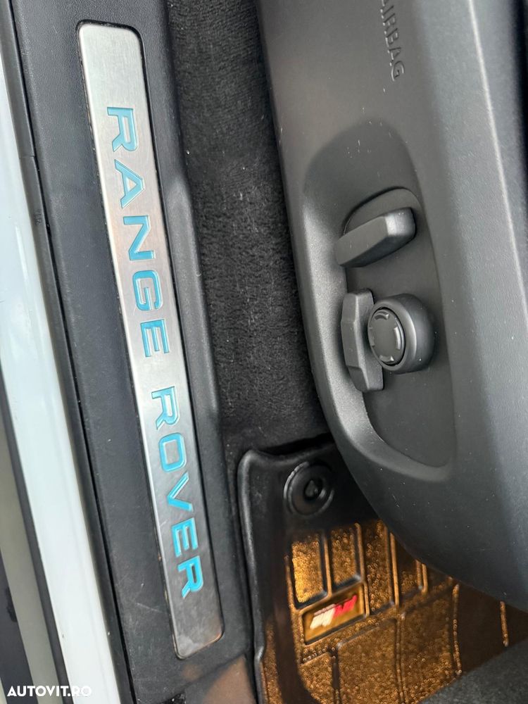 Land Rover Range Rover Evoque - 24