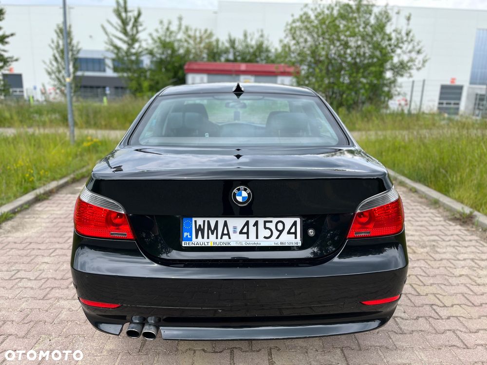 BMW Seria 5 523i - 8