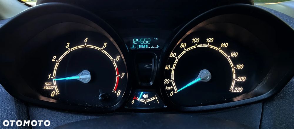 Ford Fiesta 1.25 Ghia - 21
