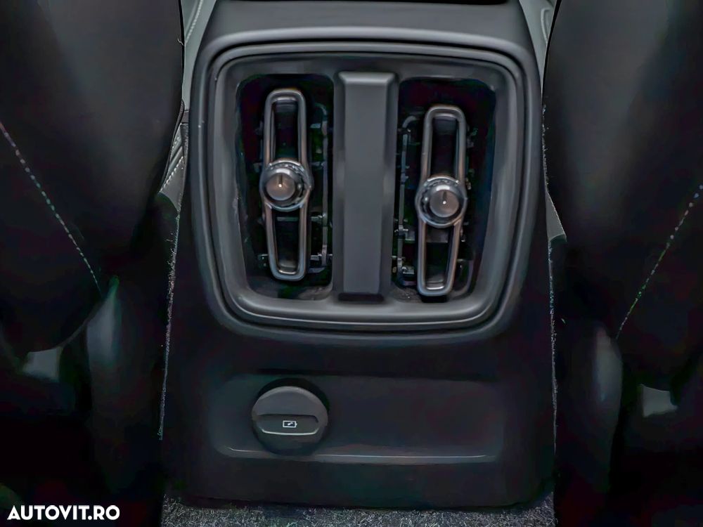 Volvo XC 40 T4 Recharge DKG Inscription - 35