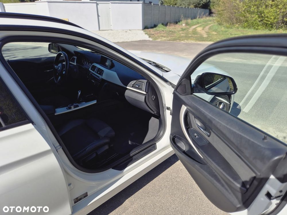 BMW Seria 3 320d Advantage sport - 12