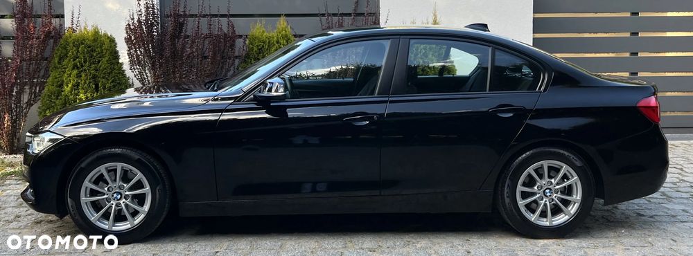 BMW Seria 3 318i Sport Line - 7