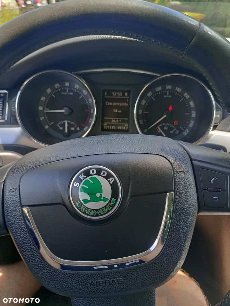 Skoda Superb - 16