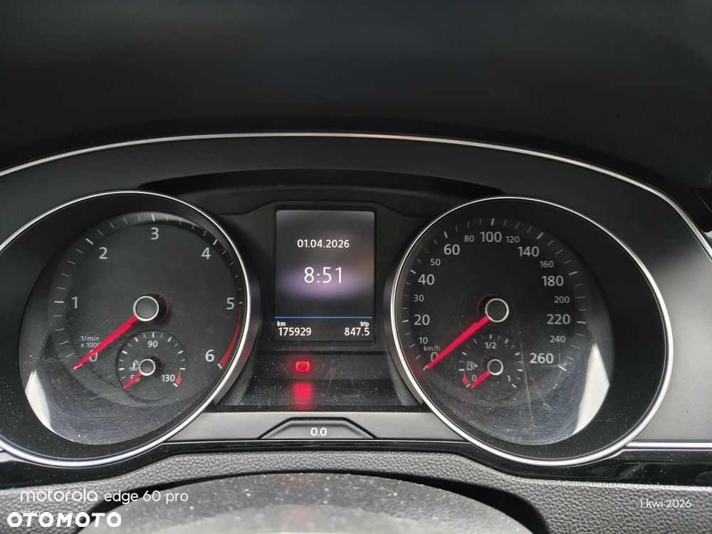 Volkswagen Passat - 7