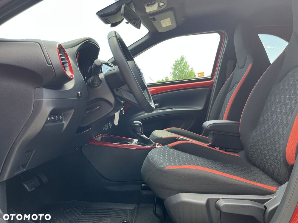 Toyota Aygo X 1.0 VVT-i Style CVT - 10