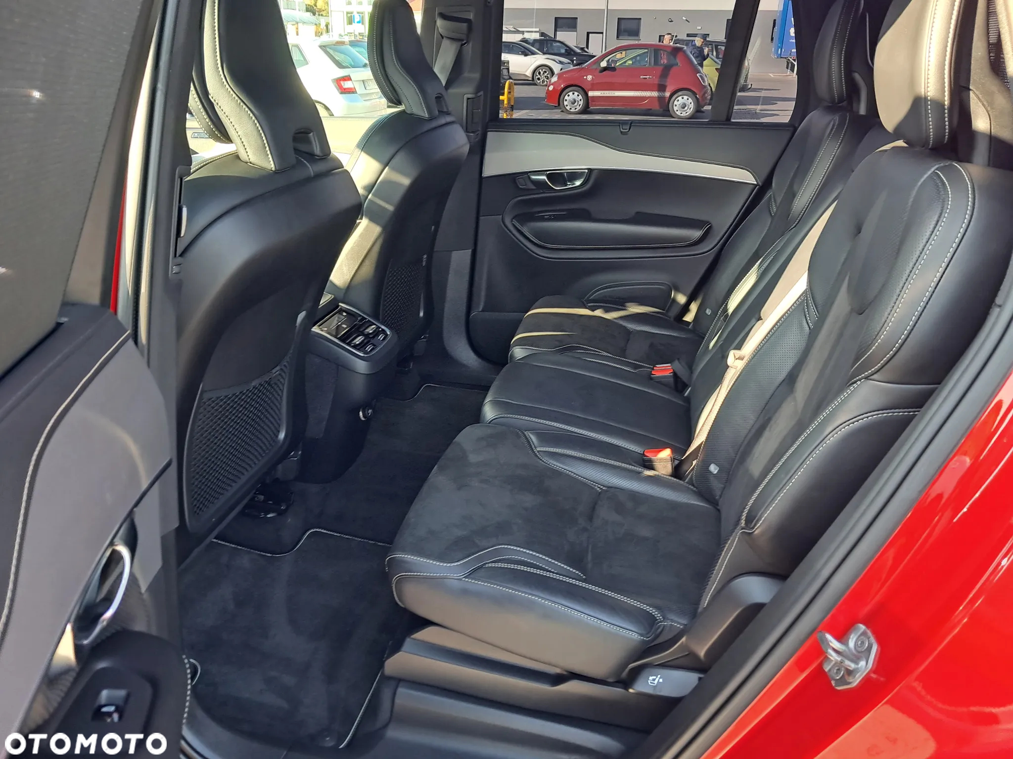 Volvo XC 90 D5 SCR AWD R-Design - 26