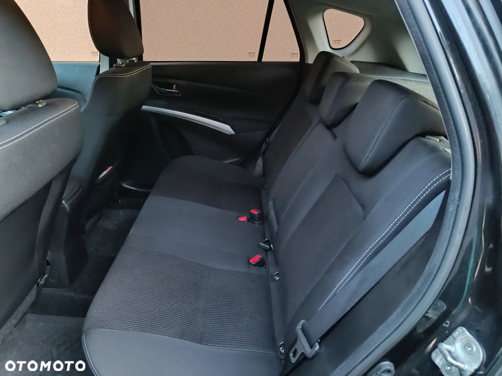 Suzuki SX4 - 12