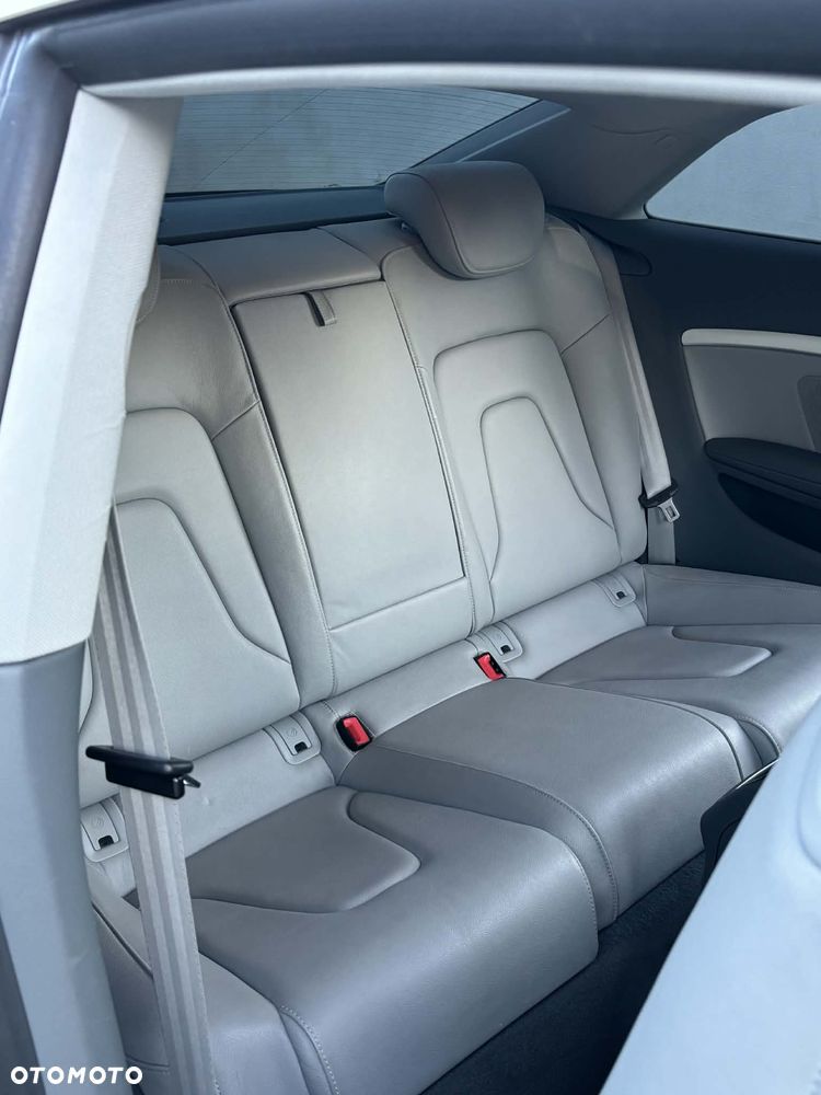 Audi A5 Coupé 2.0 TDI DPF quattro - 10
