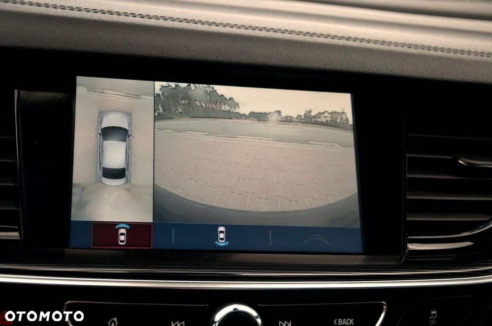 Opel Insignia - 22