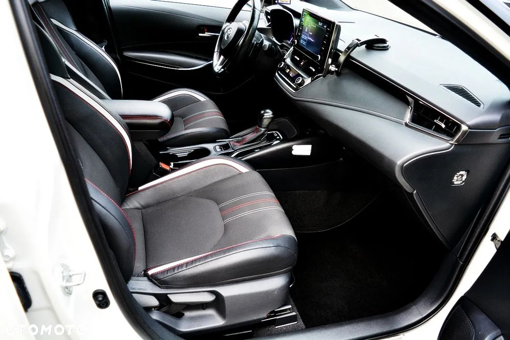 Toyota Corolla 2.0 Hybrid GR Sport - 13