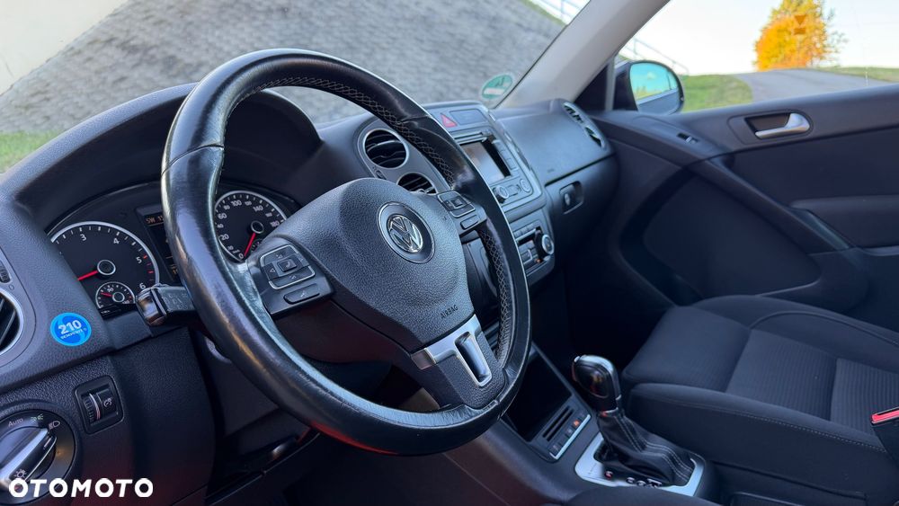 Volkswagen Tiguan - 24