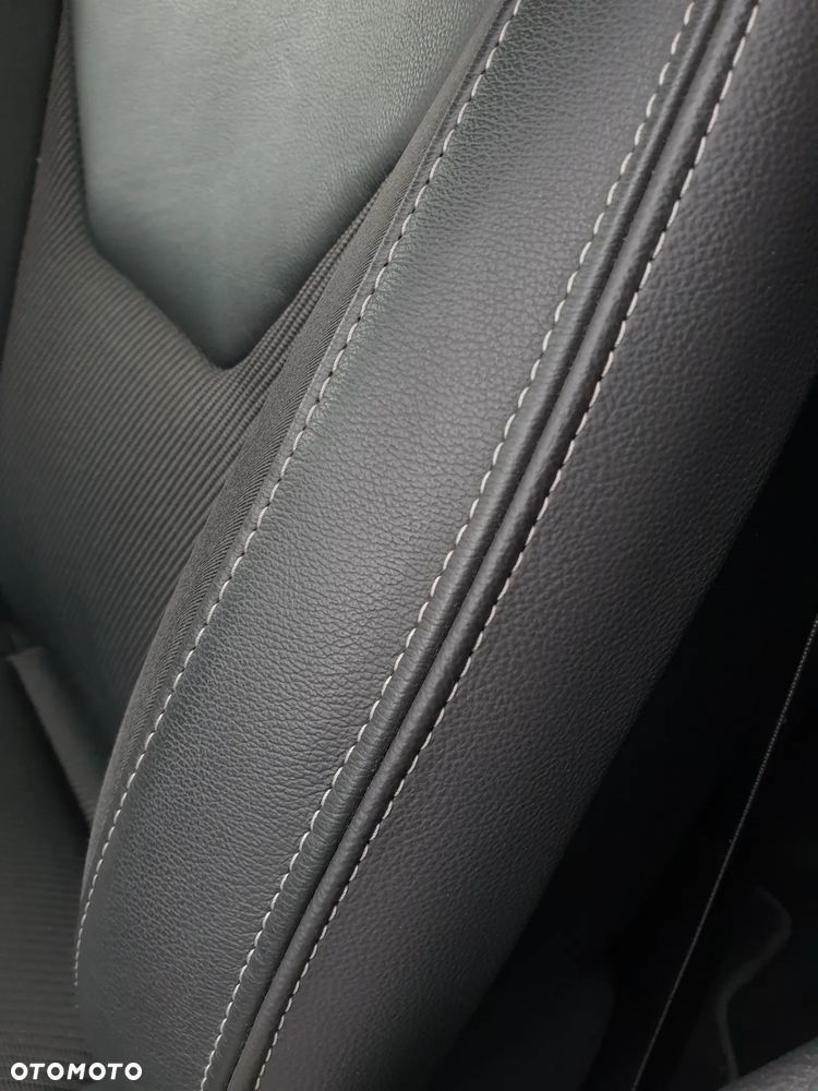 Ford Mondeo 2.0 TDCi STart-Stopp PowerShift-Aut Titanium - 24